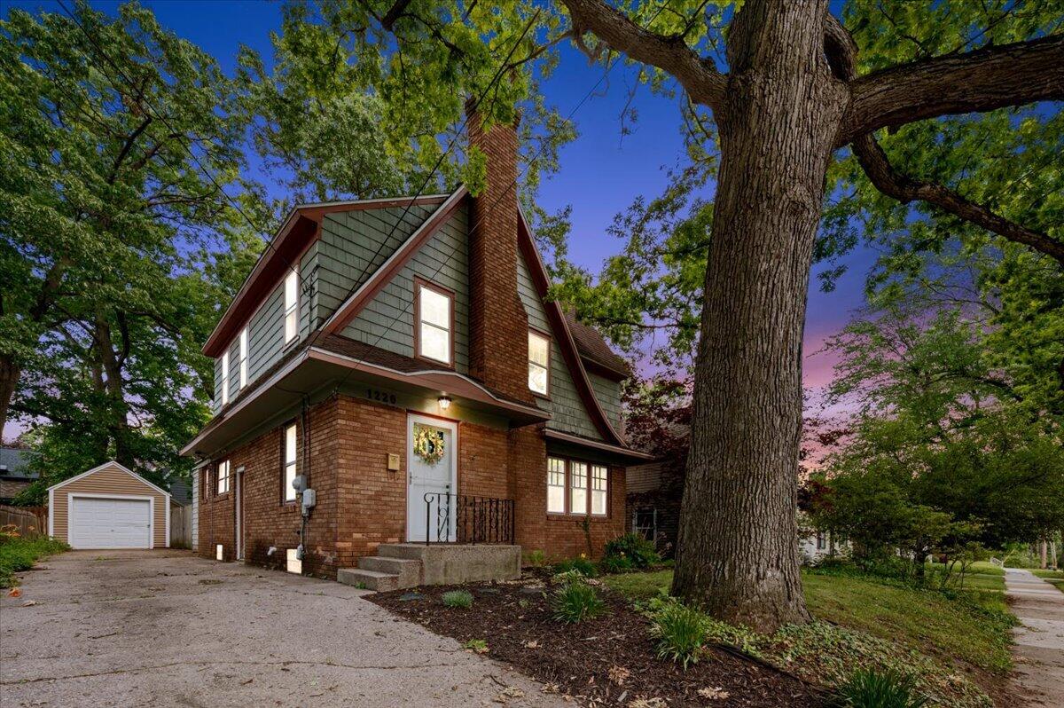1220 Colorado Avenue SE Grand Rapids MI 49506