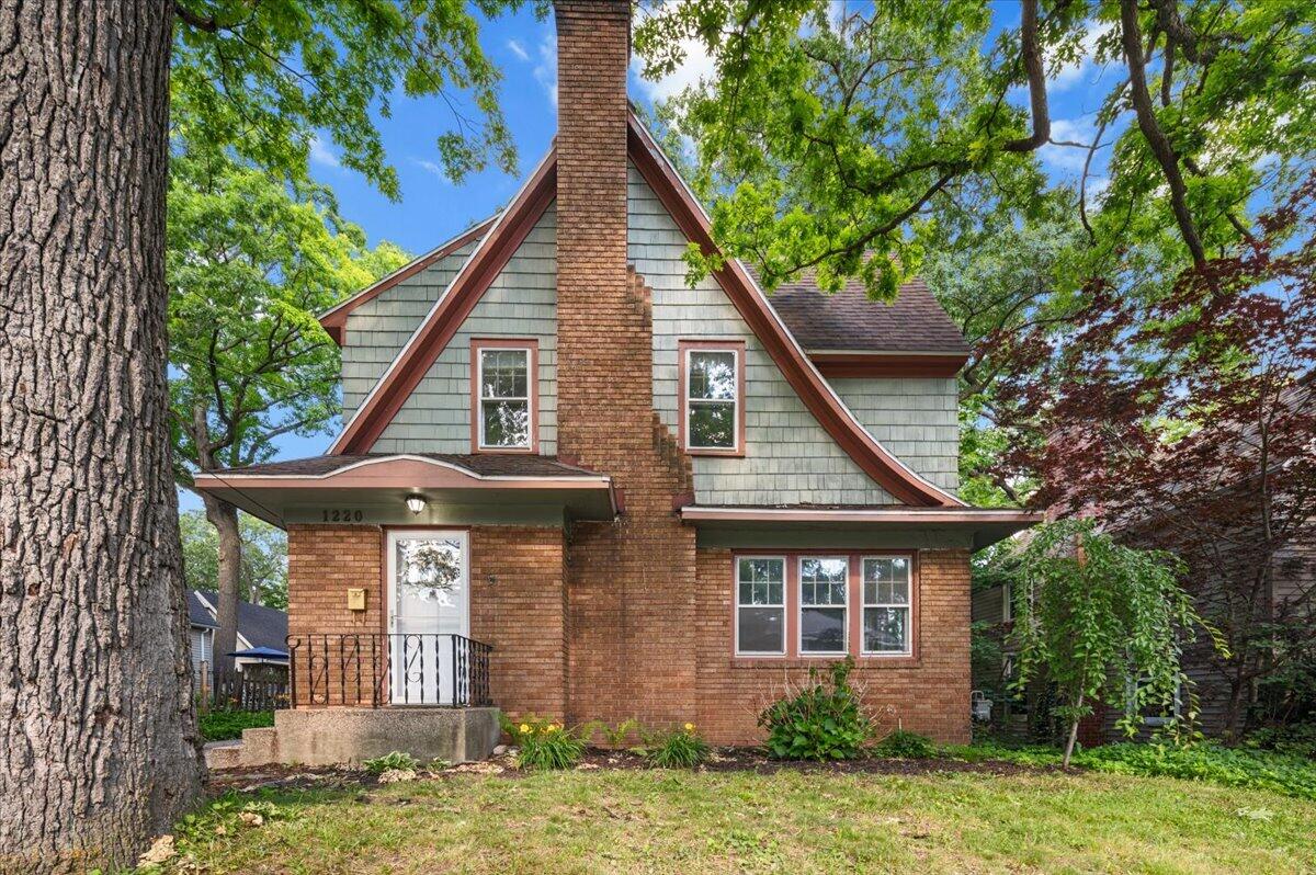 1220 Colorado Avenue SE Grand Rapids MI 49506