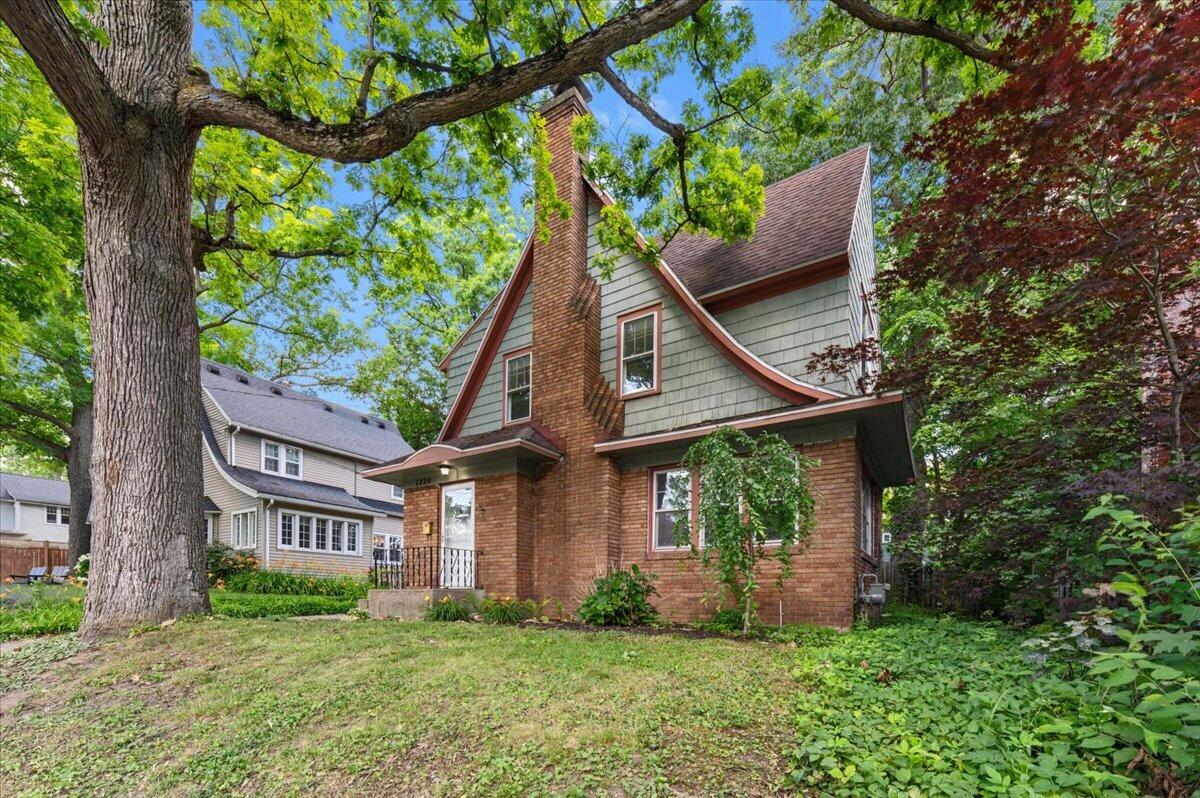 1220 Colorado Avenue SE Grand Rapids MI 49506