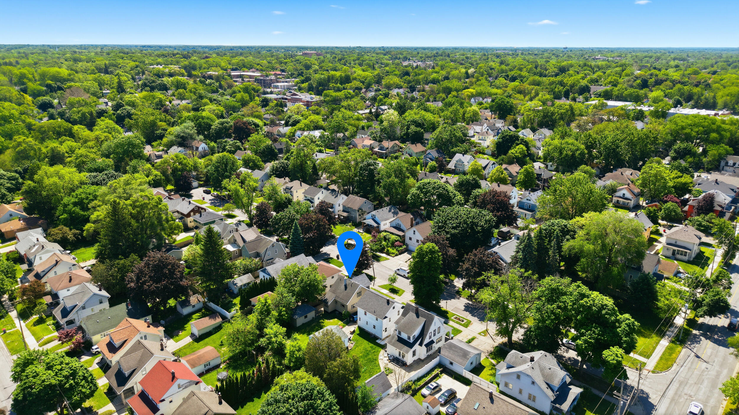 1019 Vernon Street NE Grand Rapids MI 49503