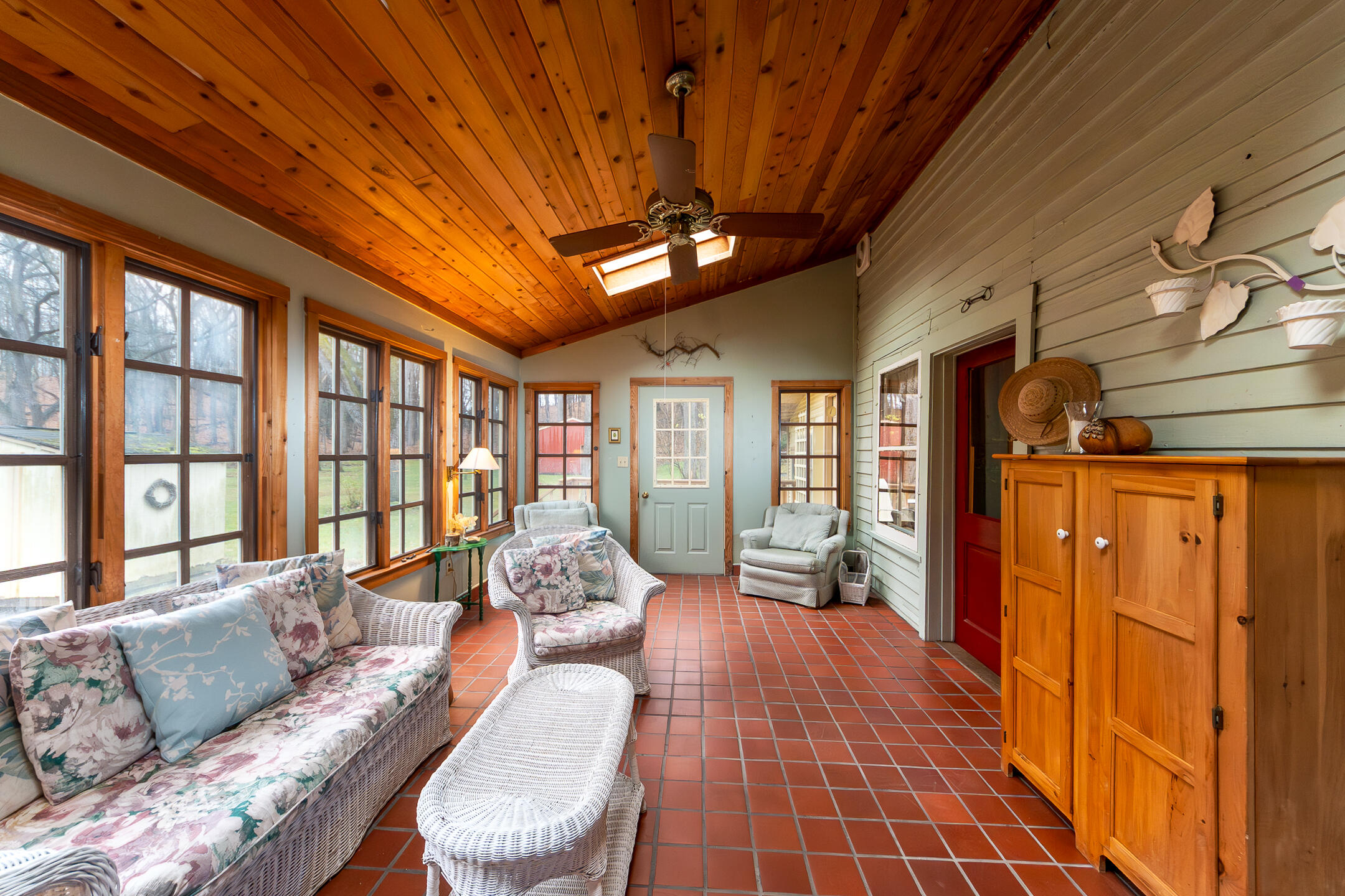 8425 Parshallville Road Fenton MI 48430