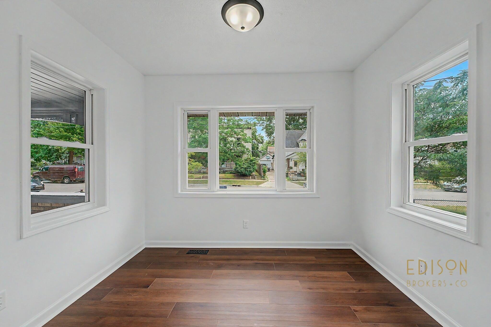29 Home Street SW Grand Rapids MI 49507
