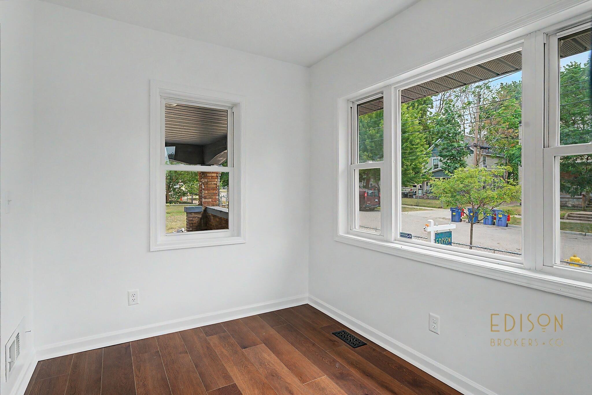 29 Home Street SW Grand Rapids MI 49507