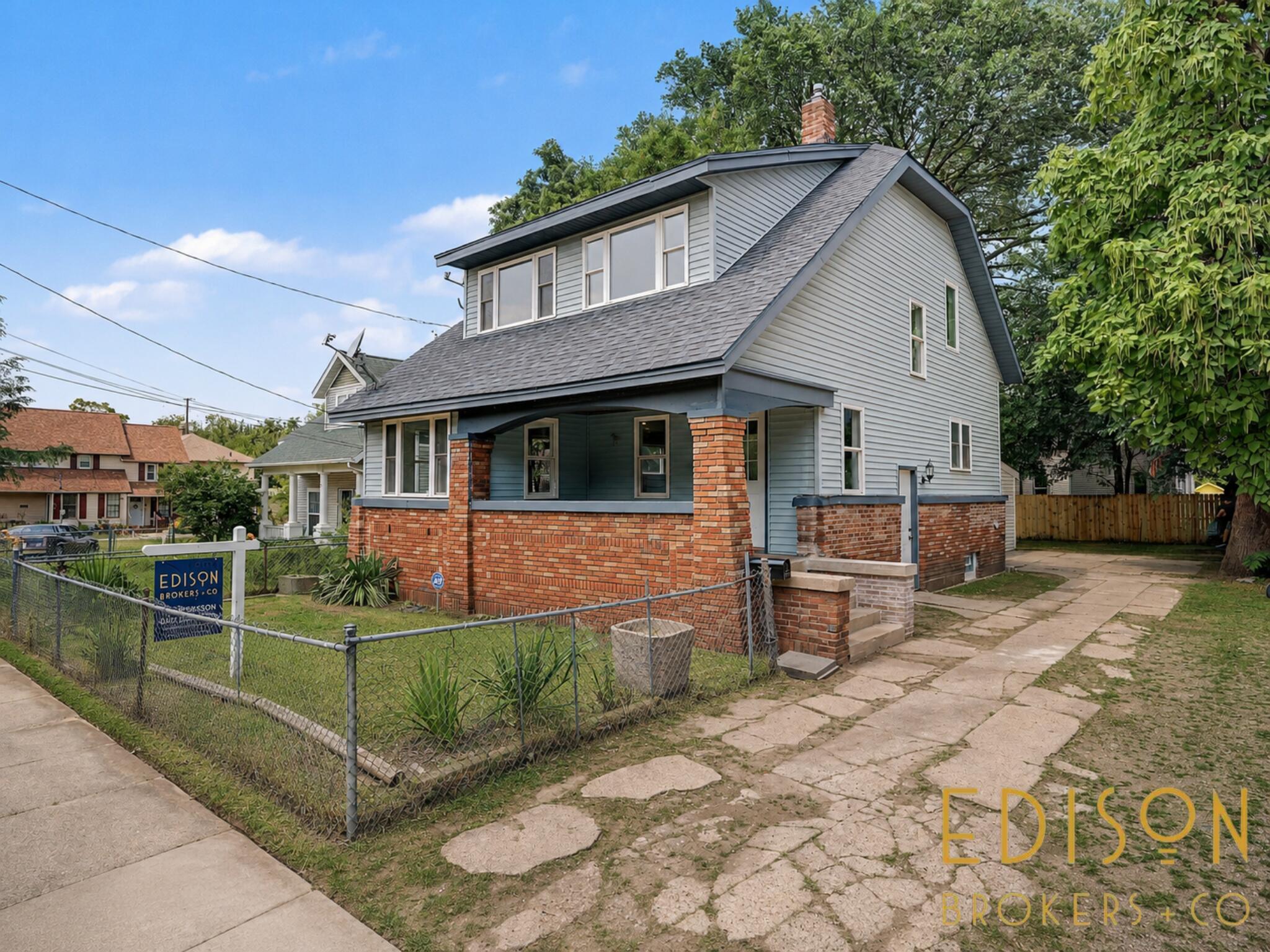 29 Home Street SW Grand Rapids MI 49507