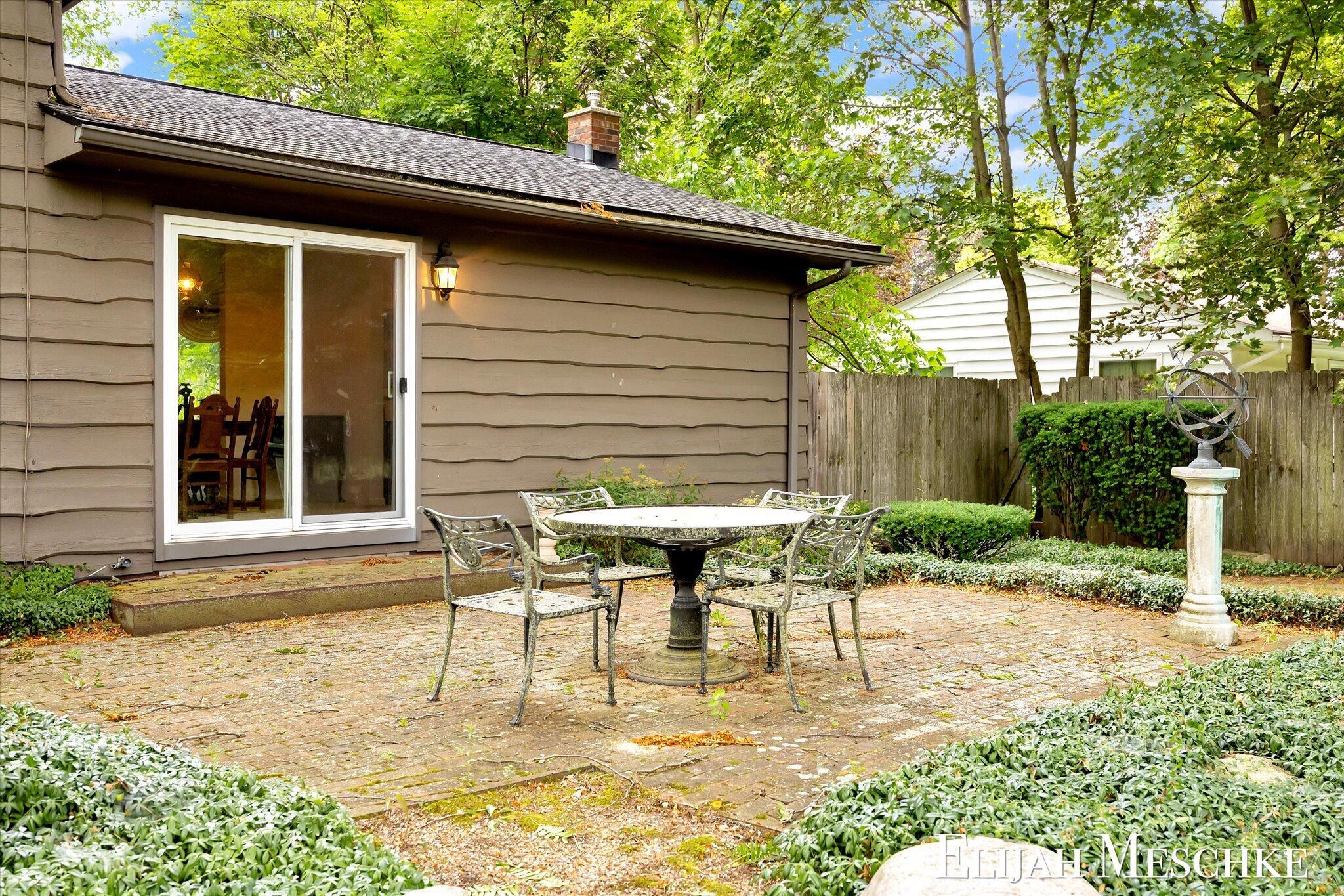 6510 Twilight Avenue Kalamazoo MI 49048