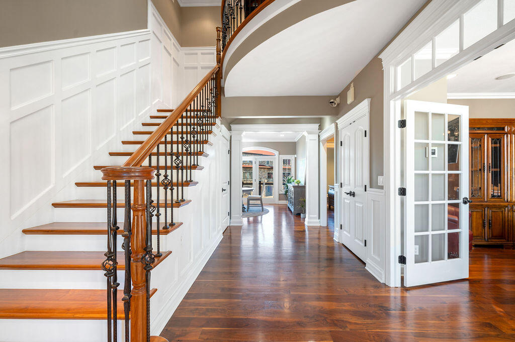 651 Sul Lago S Benton Harbor MI 49022