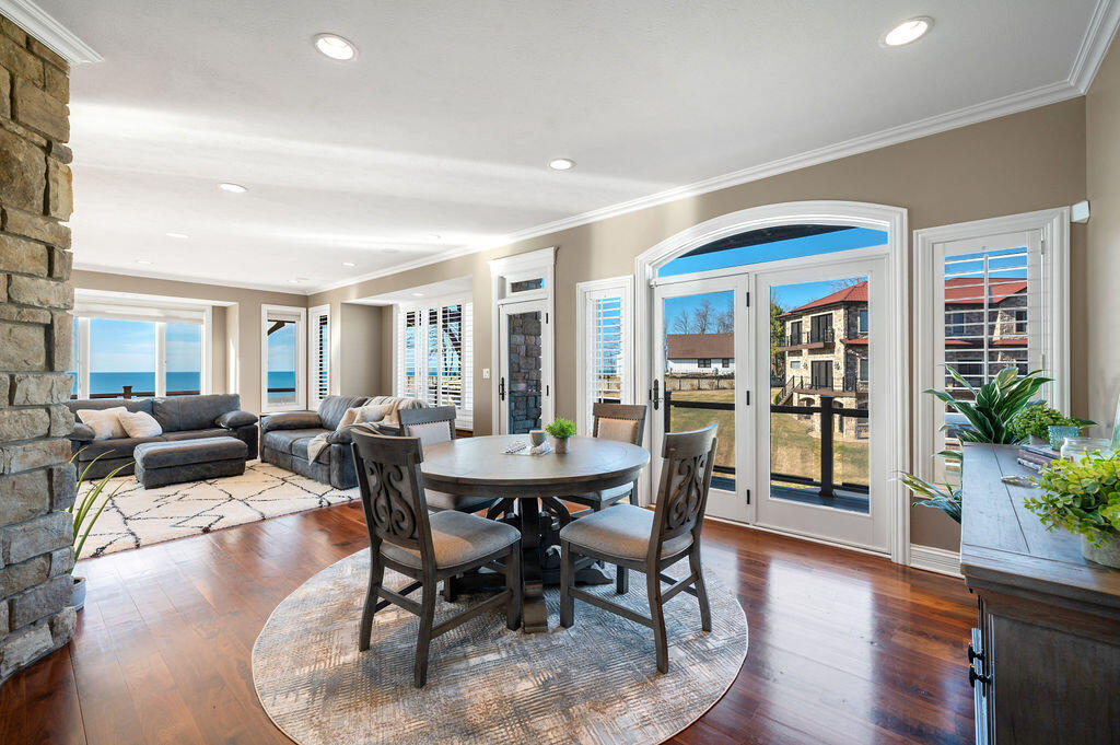 651 Sul Lago S Benton Harbor MI 49022