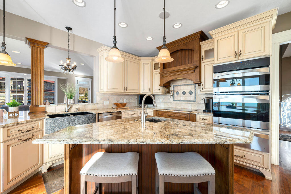 651 Sul Lago S Benton Harbor MI 49022