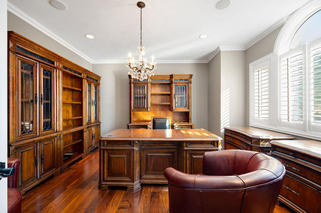 651 Sul Lago S Benton Harbor MI 49022