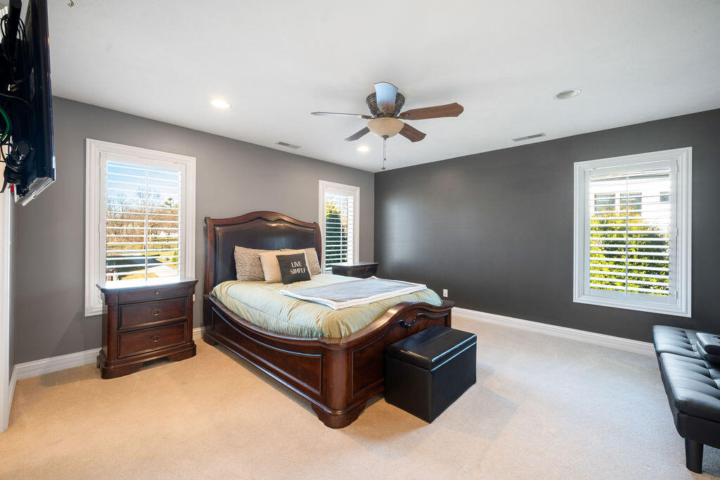 651 Sul Lago S Benton Harbor MI 49022