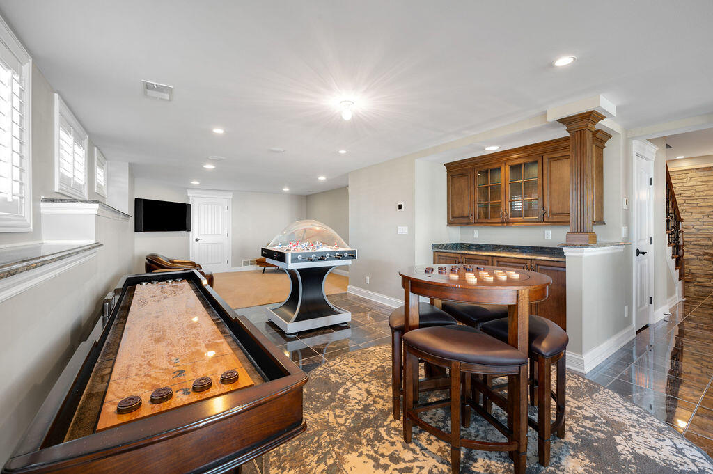 651 Sul Lago S Benton Harbor MI 49022