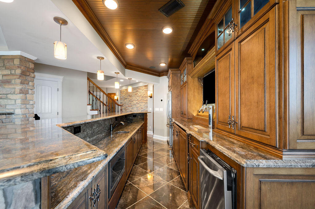 651 Sul Lago S Benton Harbor MI 49022