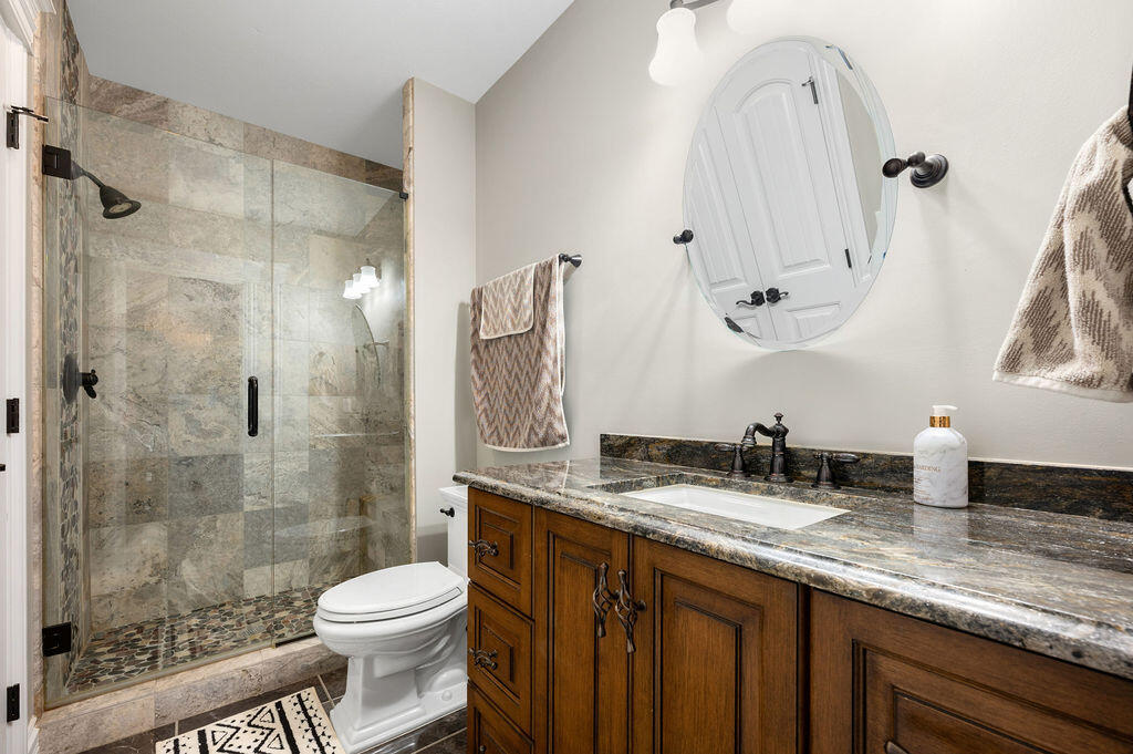 651 Sul Lago S Benton Harbor MI 49022