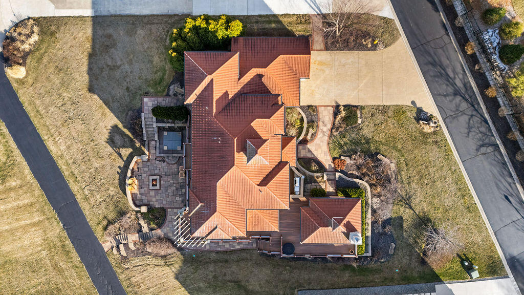 651 Sul Lago S Benton Harbor MI 49022