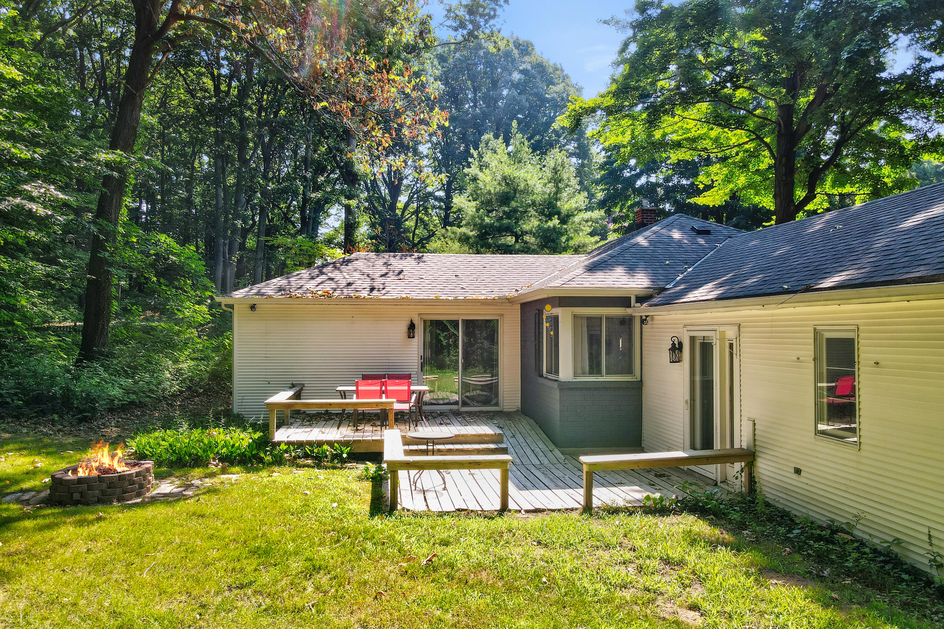 2450 Blue Star Highway Fennville MI 49408