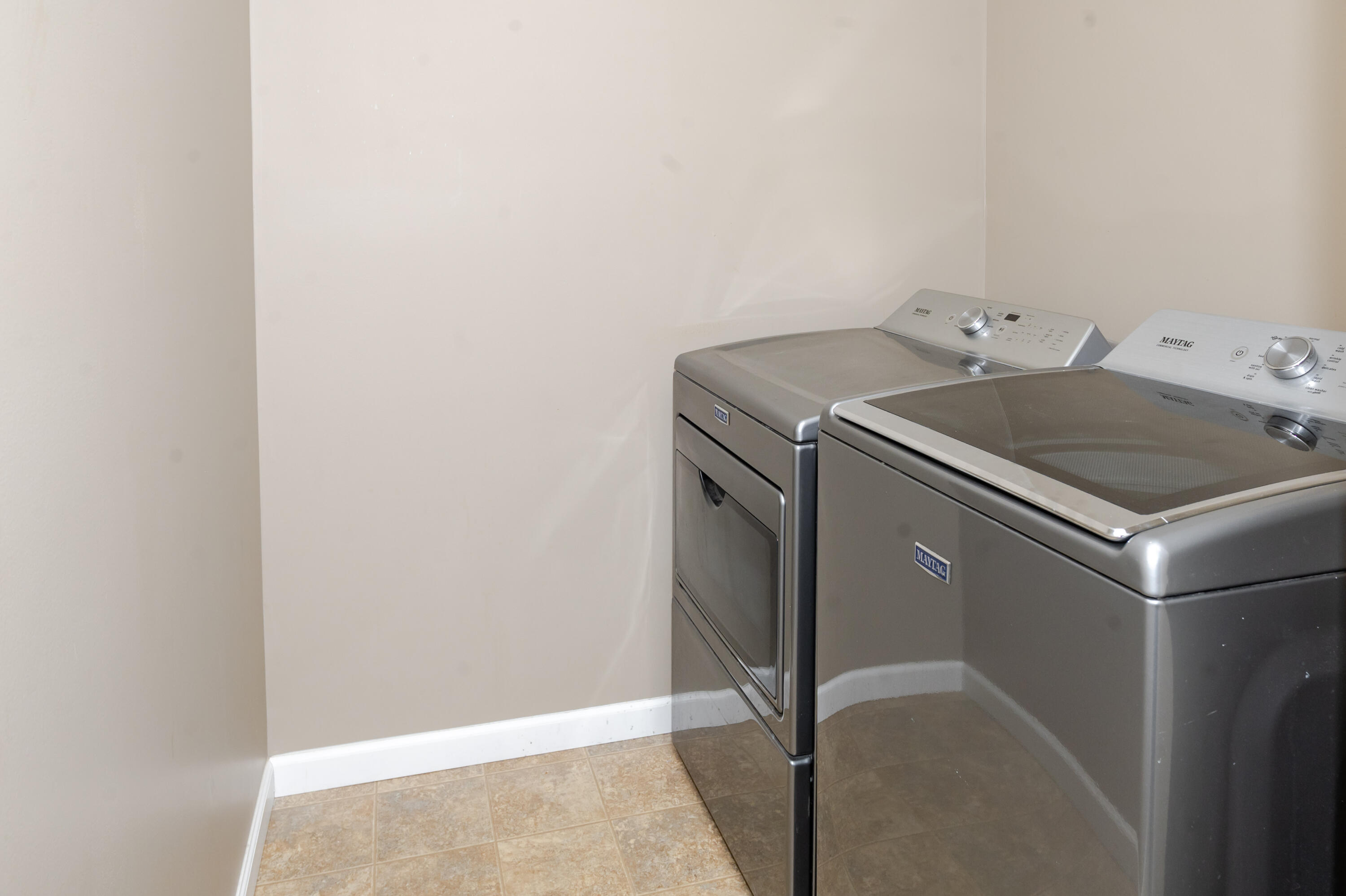 69218 Sundance Drive Edwardsburg MI 49112