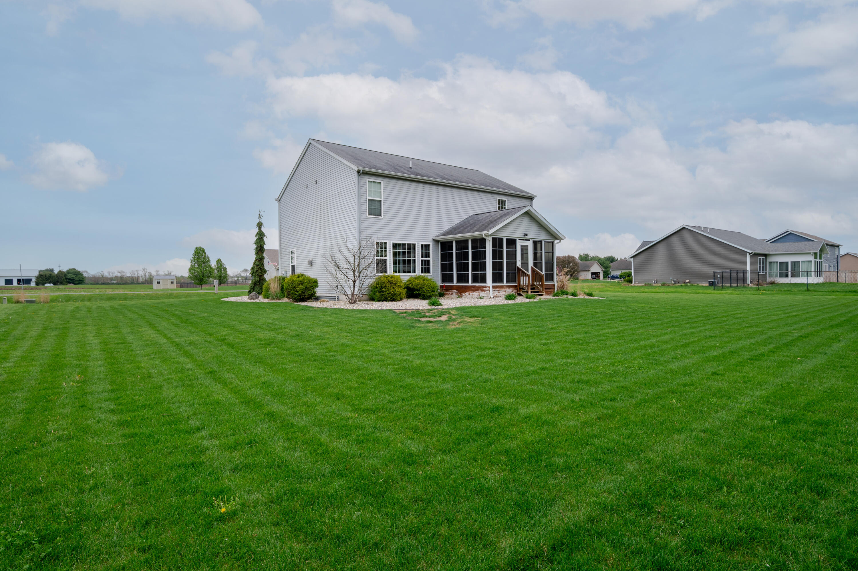 69218 Sundance Drive Edwardsburg MI 49112