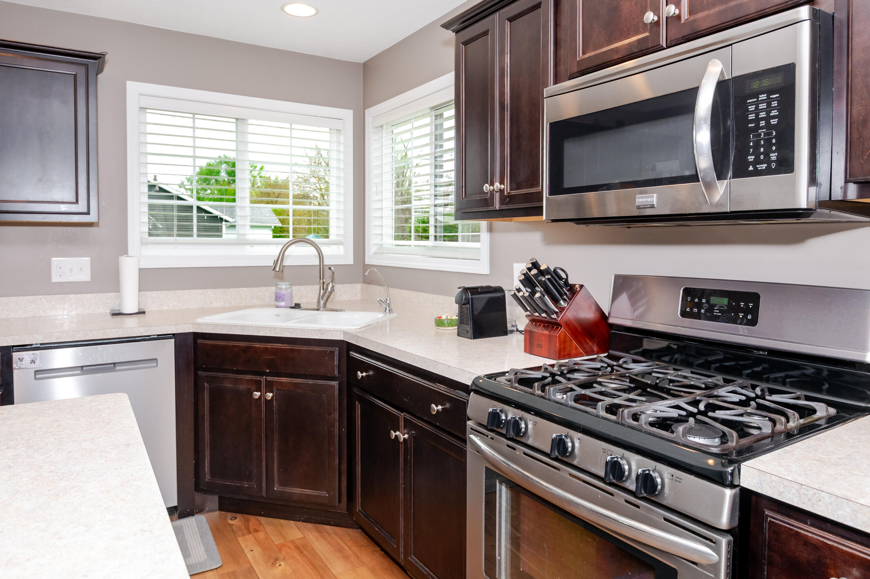 69218 Sundance Drive Edwardsburg MI 49112