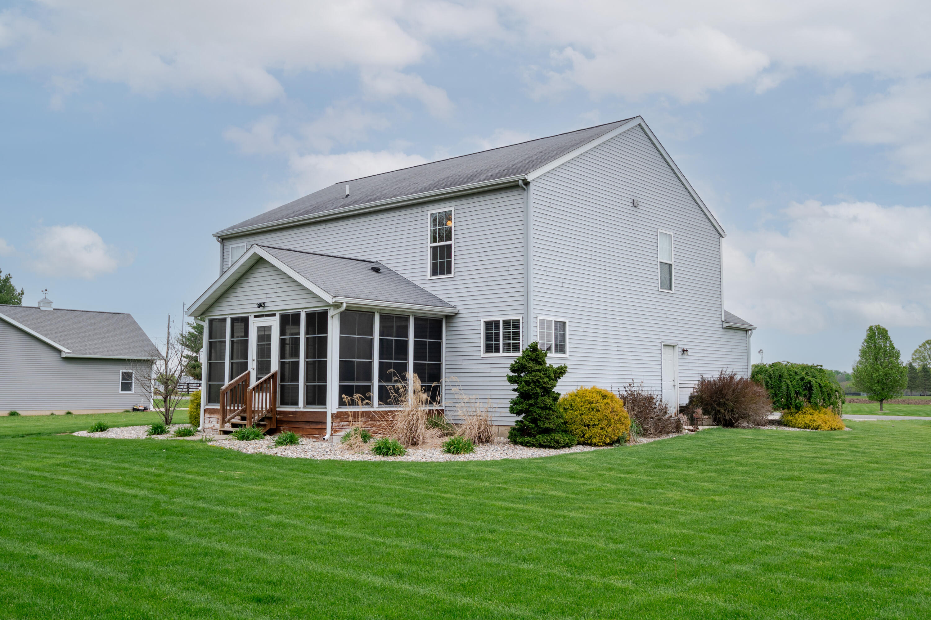 69218 Sundance Drive Edwardsburg MI 49112