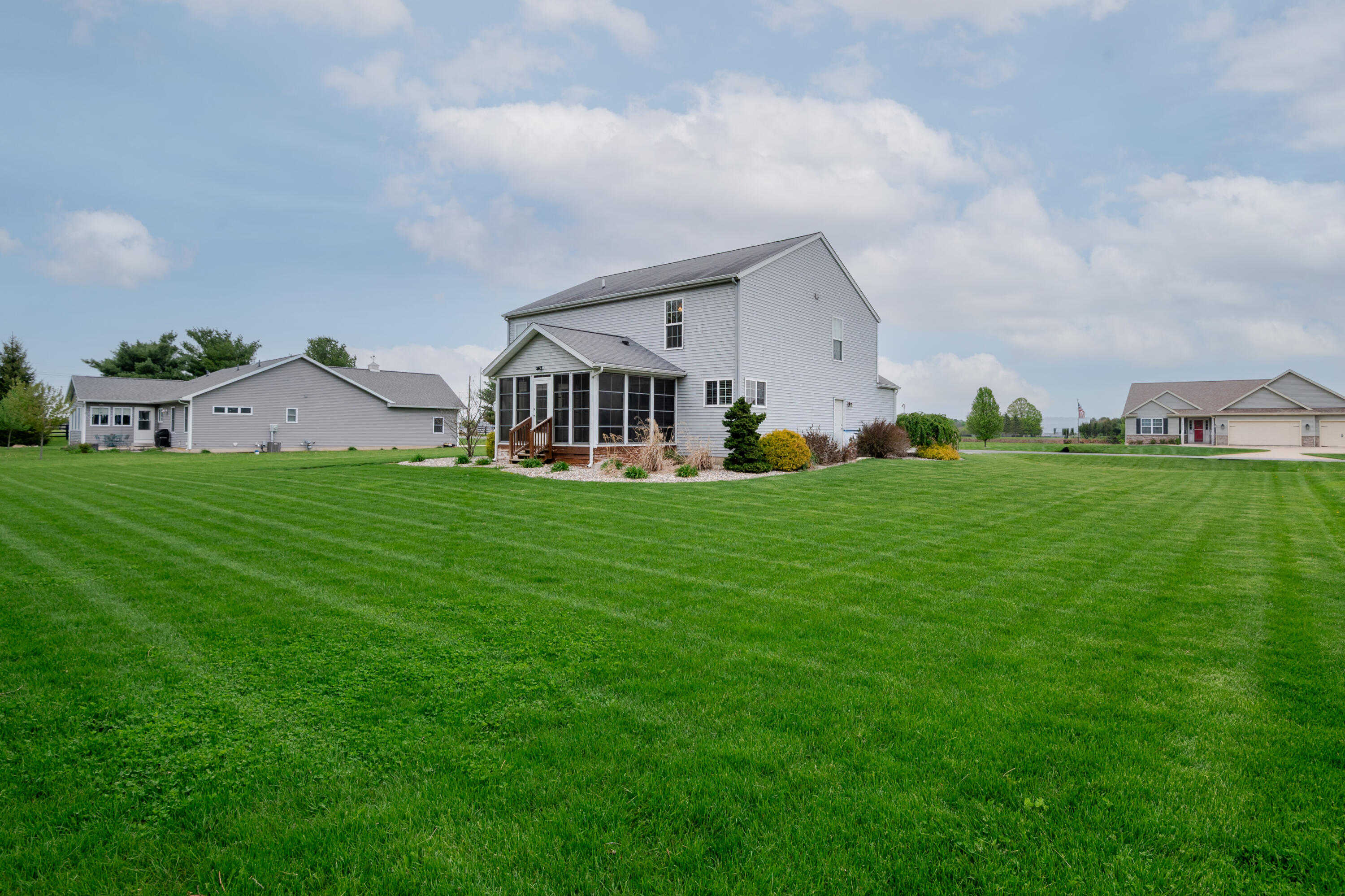 69218 Sundance Drive Edwardsburg MI 49112