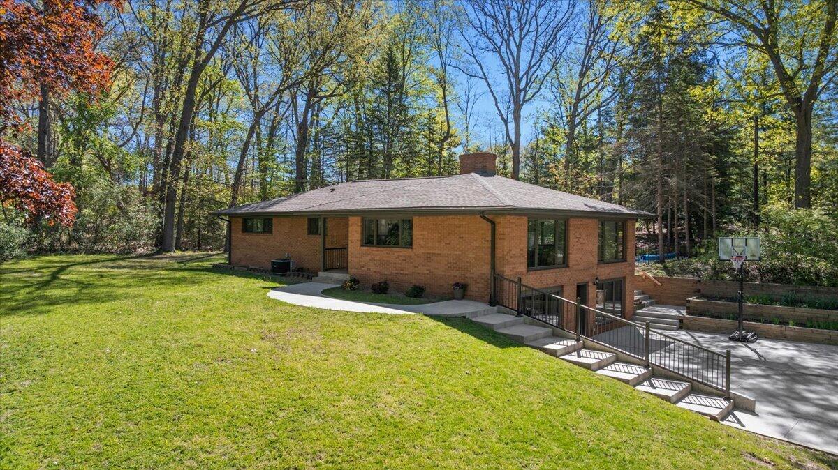 9555 Dunewood Drive Bridgman MI 49106