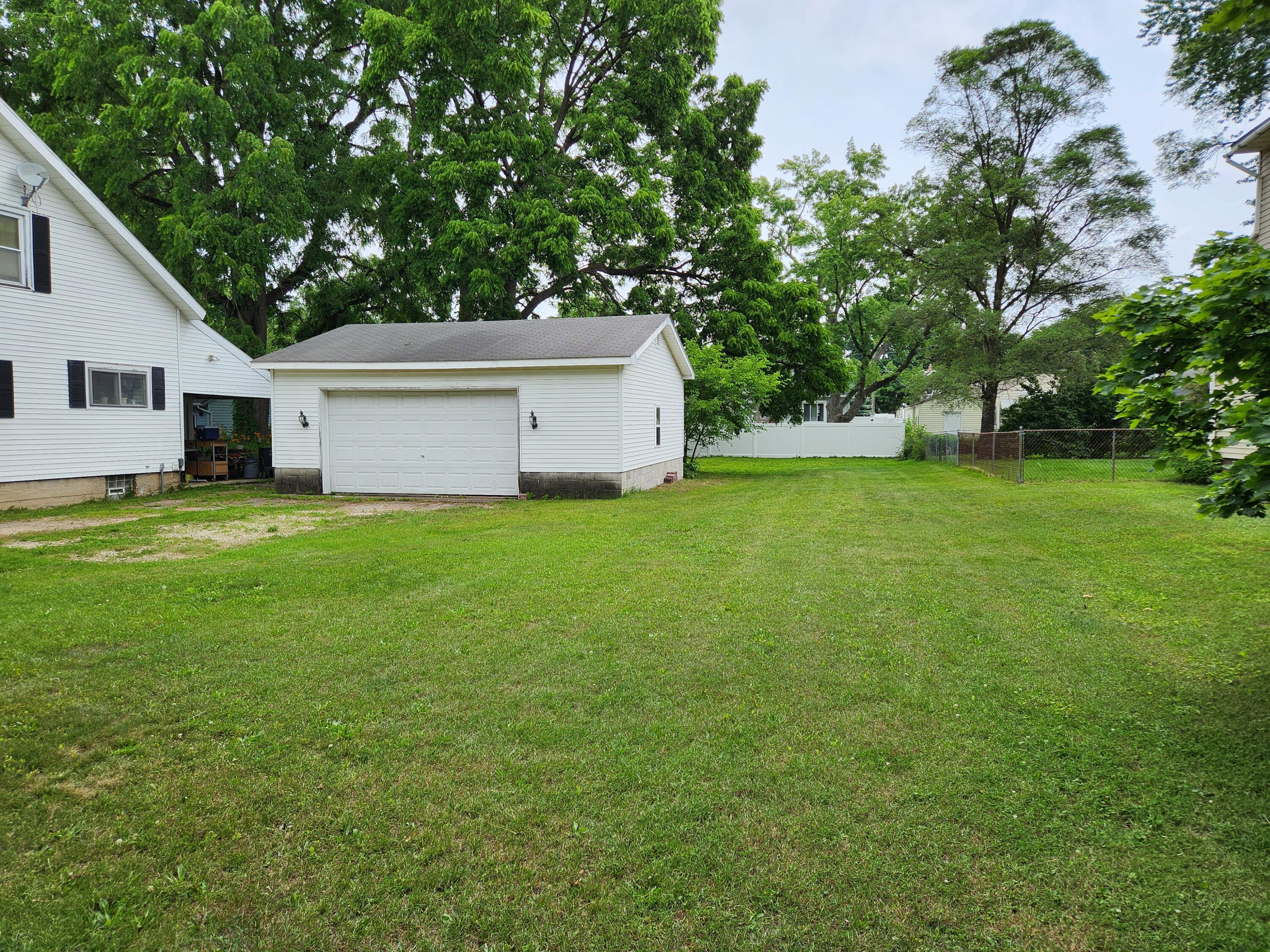 370 Sigsbee Street Rockford MI 49341