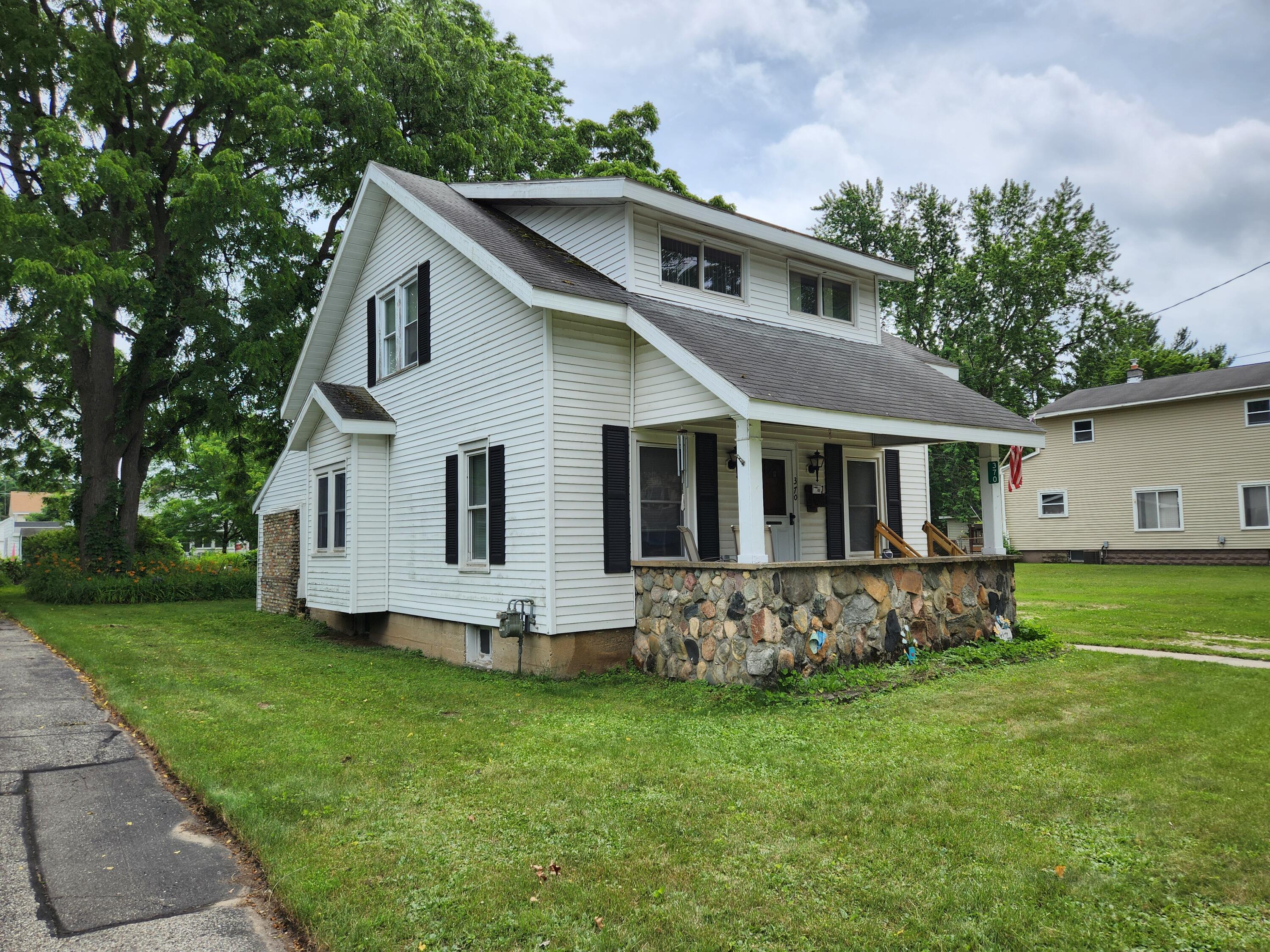 370 Sigsbee Street Rockford MI 49341