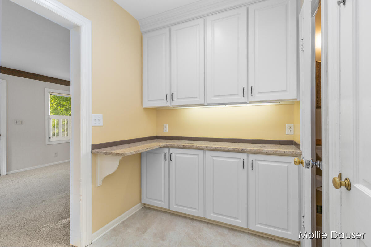 2122 Tenway Drive SE Grand Rapids MI 49506