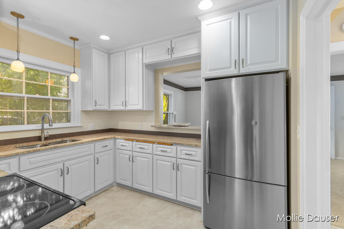 2122 Tenway Drive SE Grand Rapids MI 49506