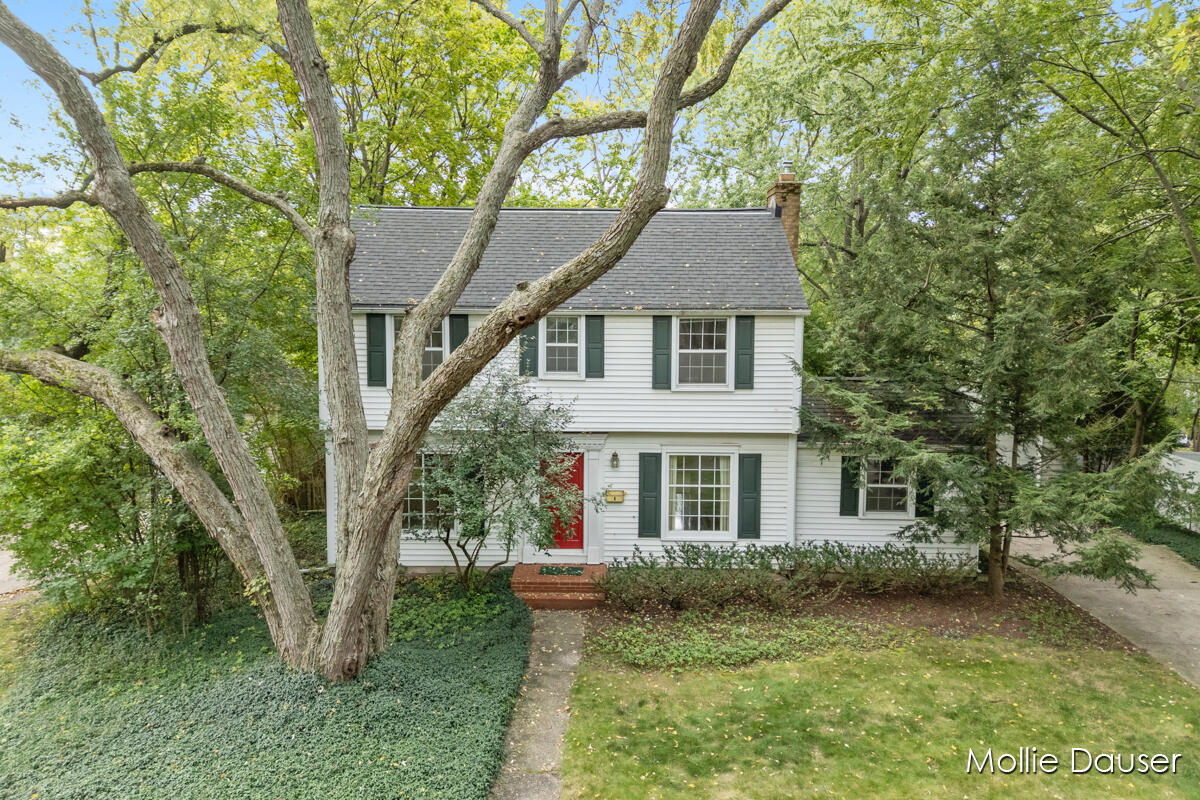 2122 Tenway Drive SE Grand Rapids MI 49506