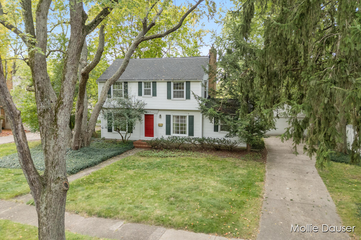 2122 Tenway Drive SE Grand Rapids MI 49506