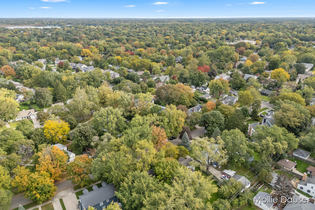 2122 Tenway Drive SE Grand Rapids MI 49506
