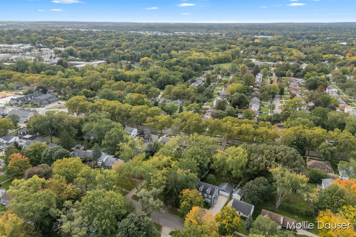 2122 Tenway Drive SE Grand Rapids MI 49506