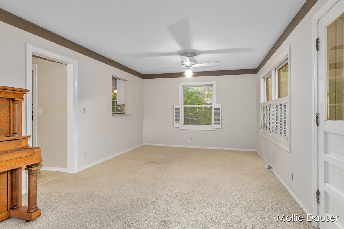 2122 Tenway Drive SE Grand Rapids MI 49506