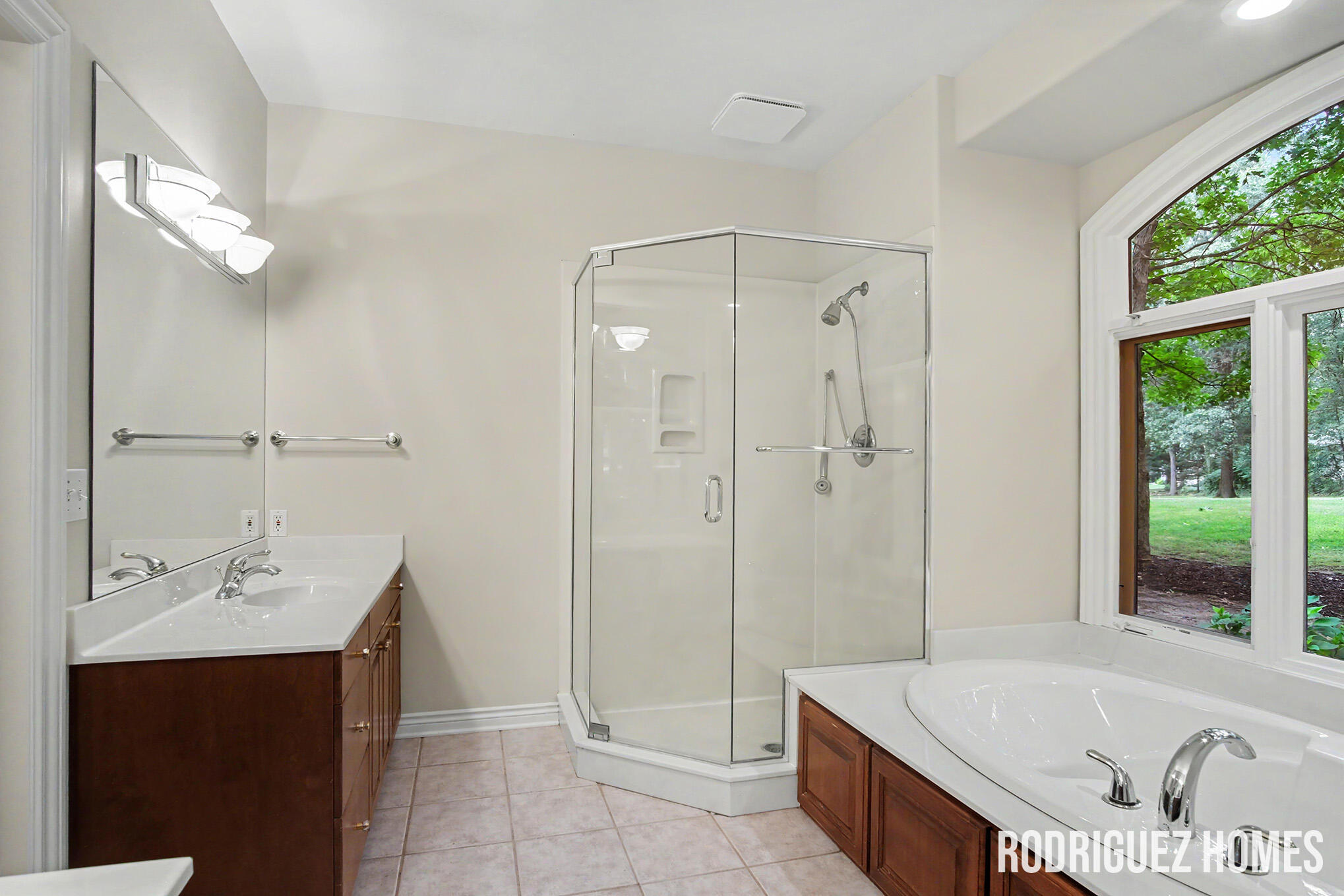 4639 Plateau View Drive NE Grand Rapids MI 49525