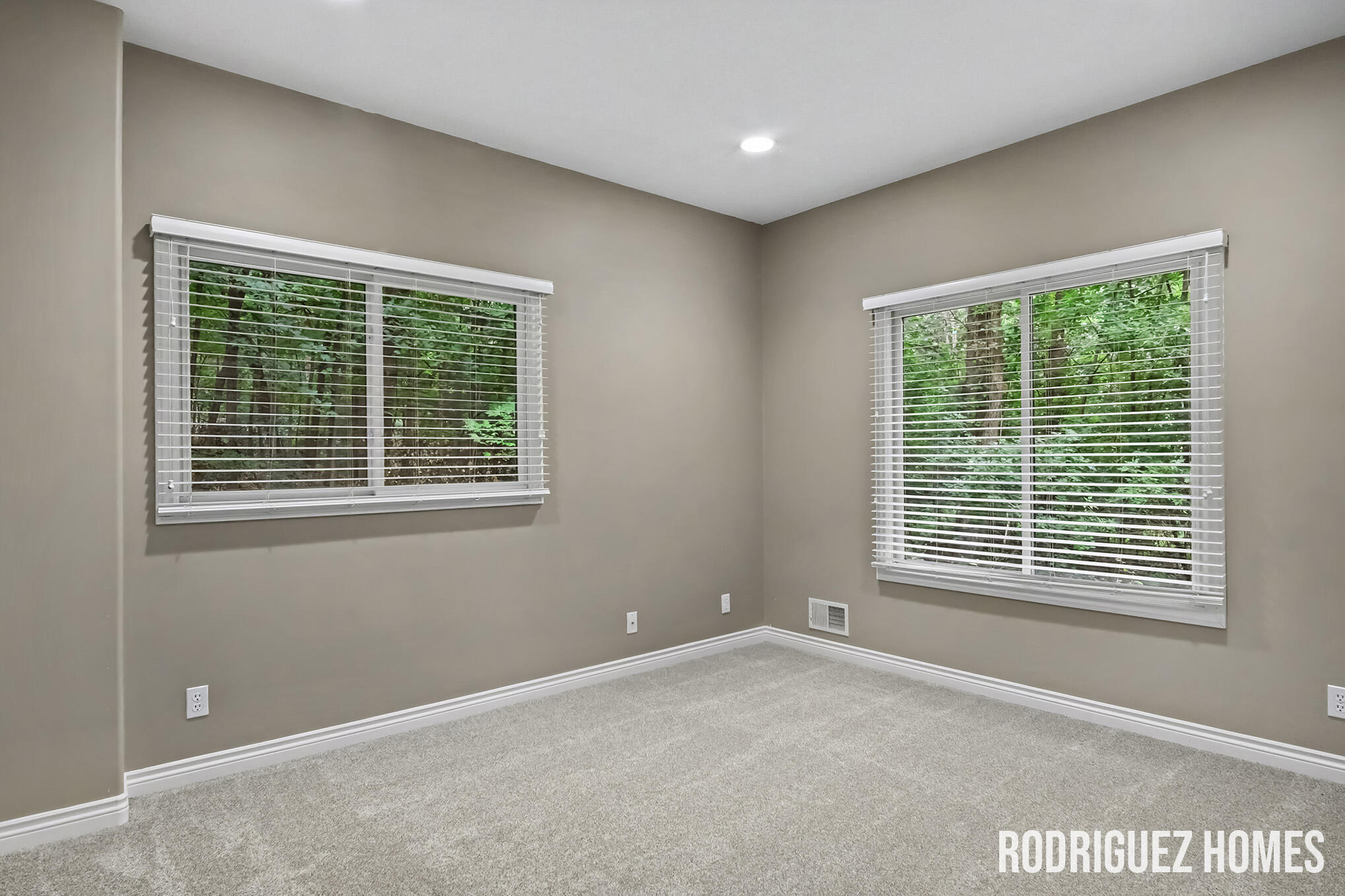 4639 Plateau View Drive NE Grand Rapids MI 49525