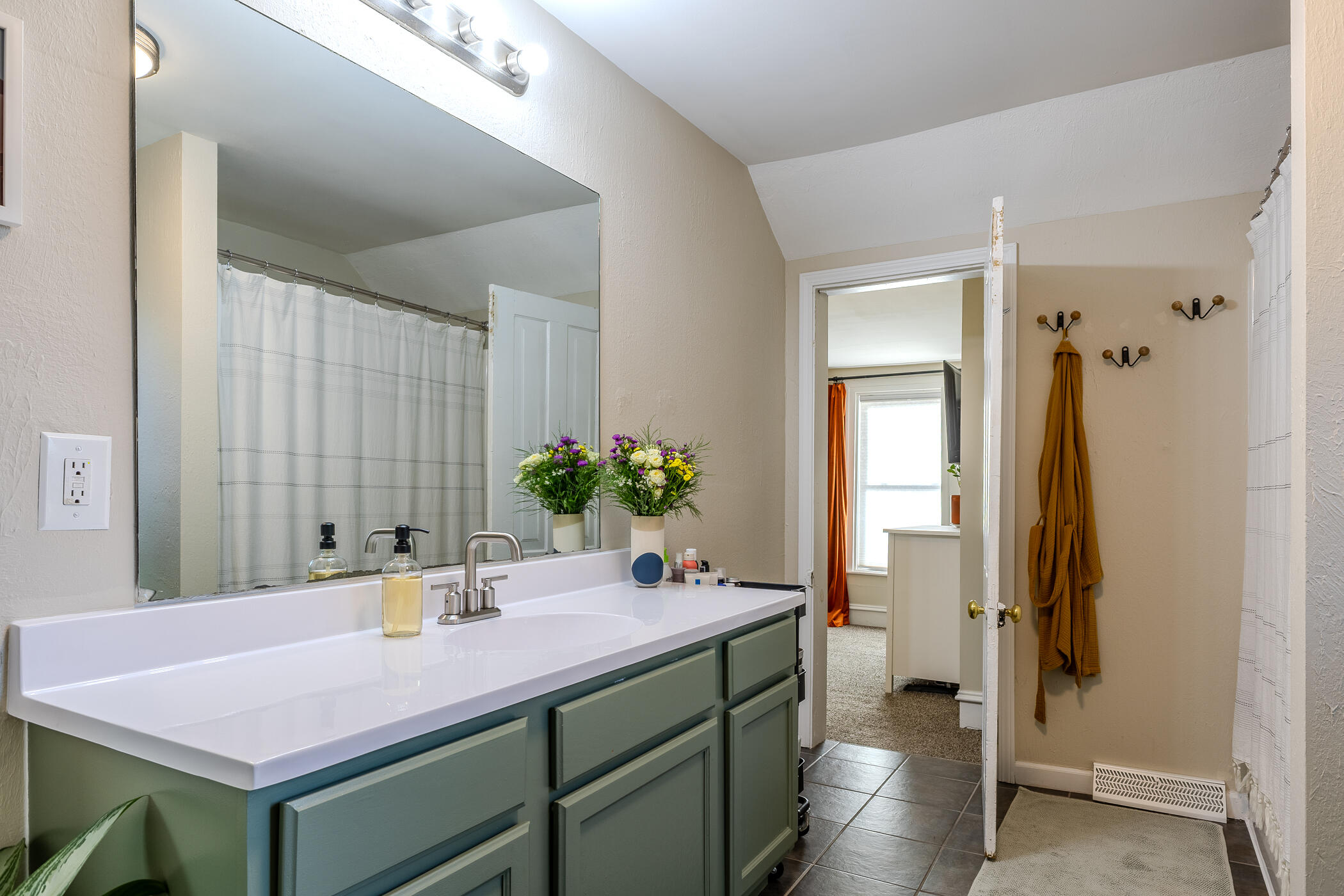 832 Sigsbee Street SE Grand Rapids MI 49506