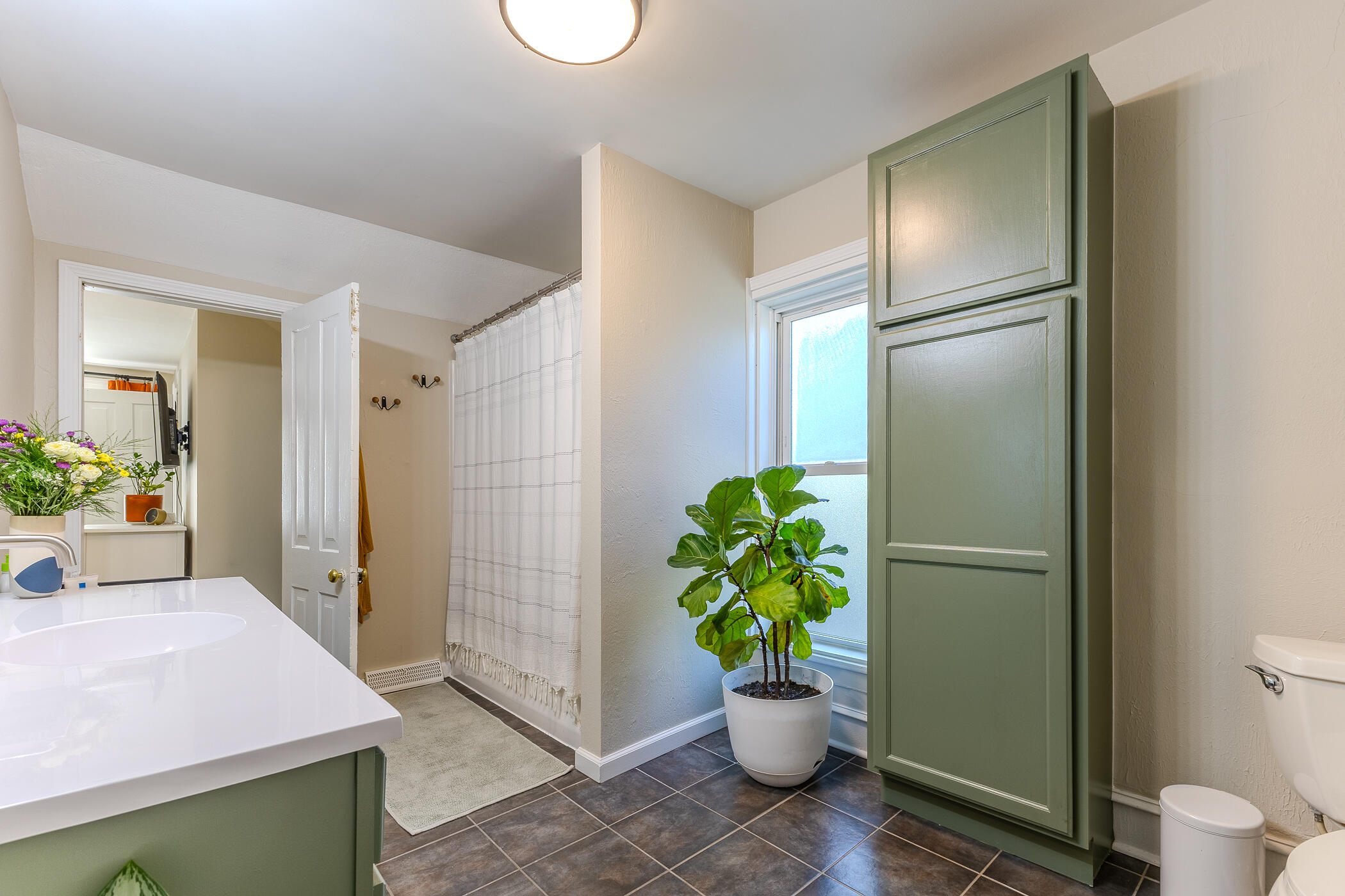 832 Sigsbee Street SE Grand Rapids MI 49506
