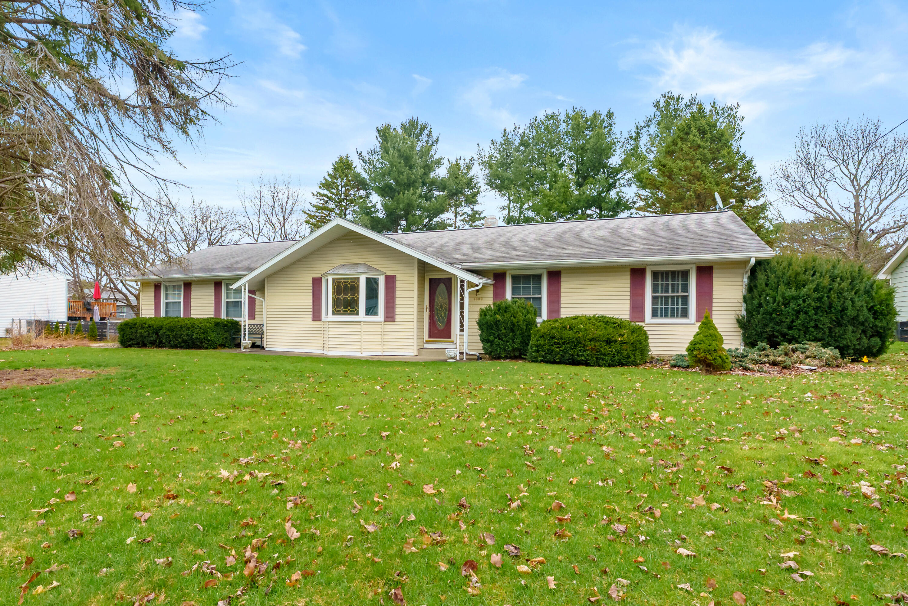 1809 Whitegate Lane Kalamazoo MI 49009