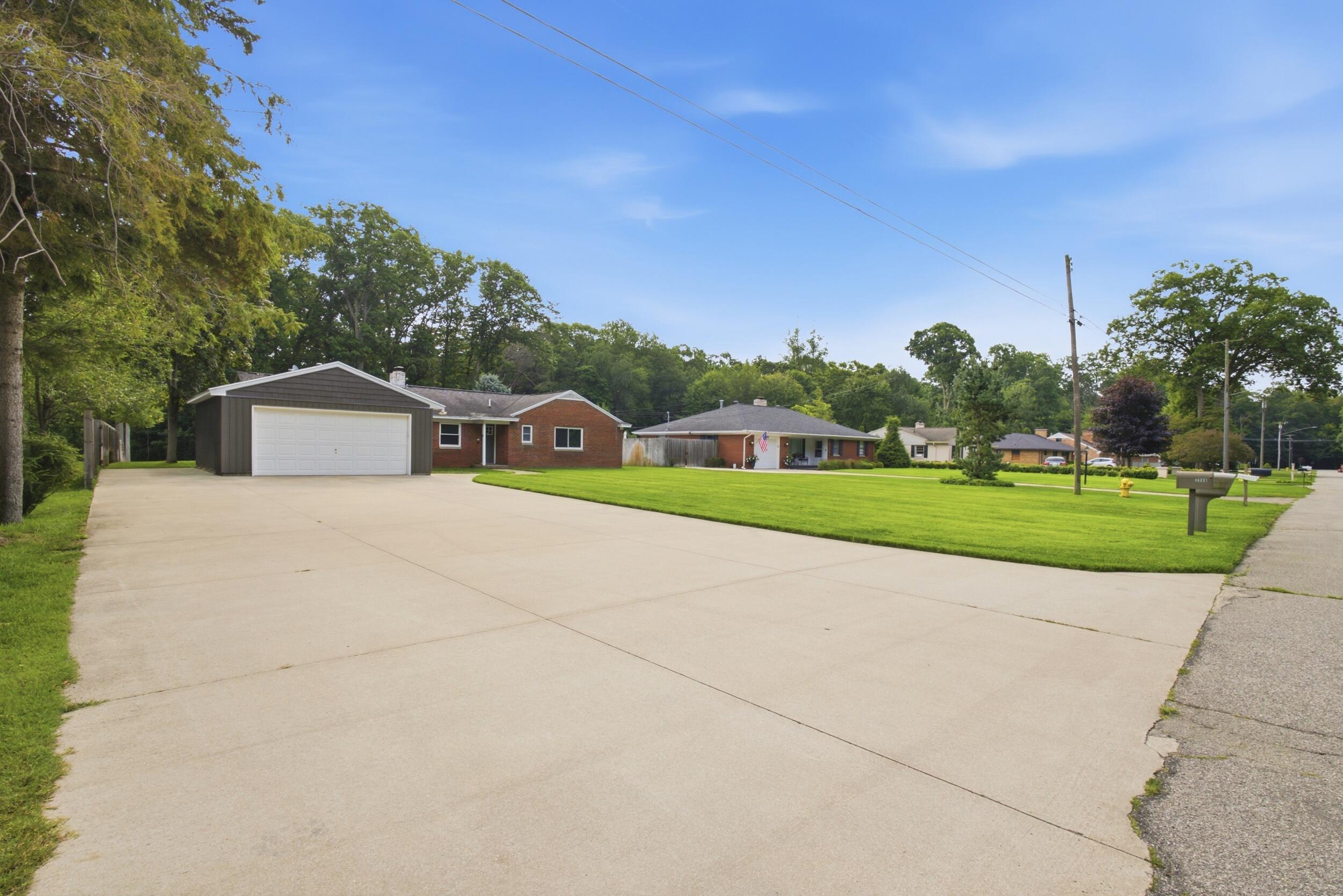 3988 Stryker Drive Norton Shores MI 49441