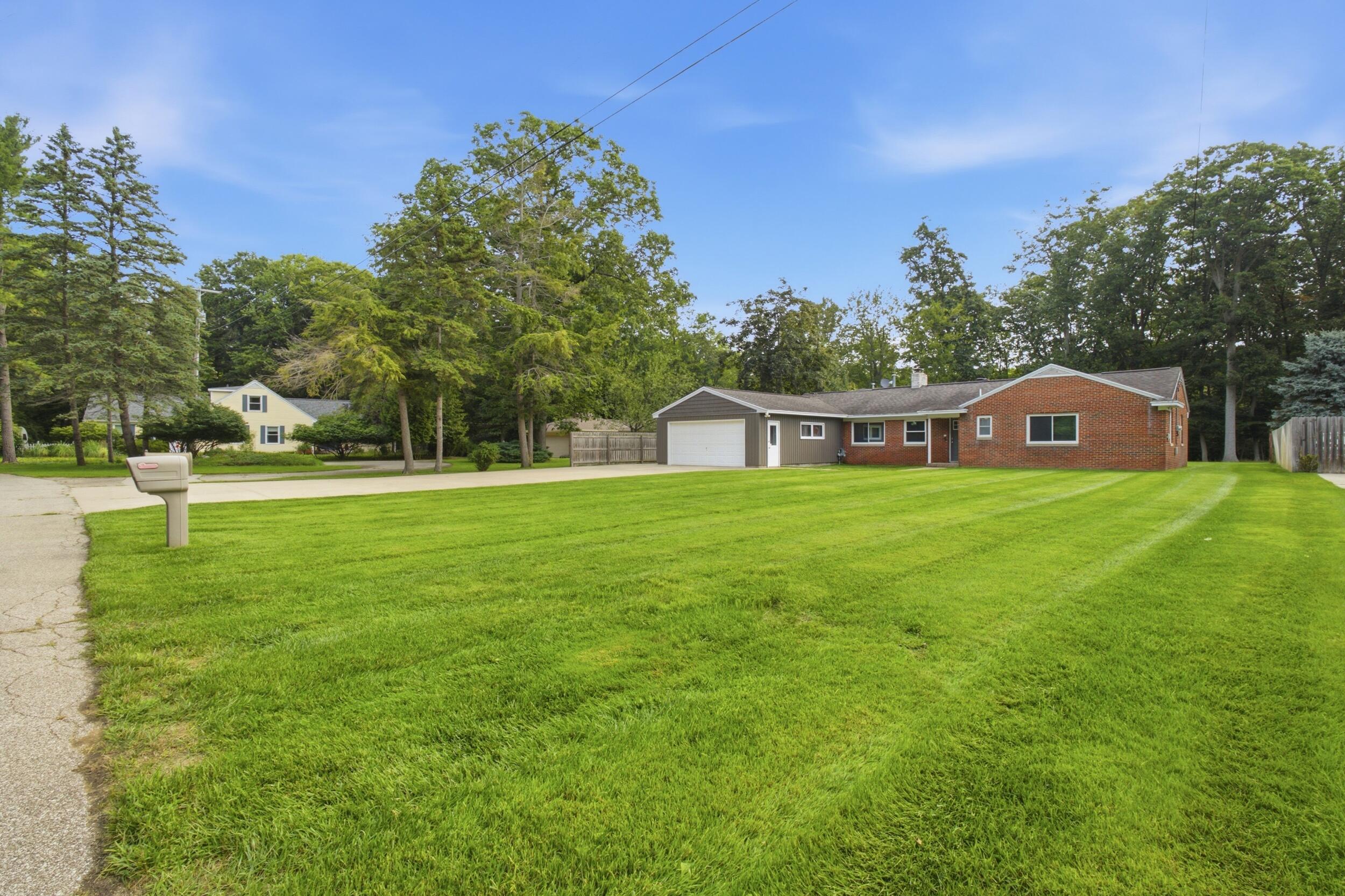3988 Stryker Drive Norton Shores MI 49441