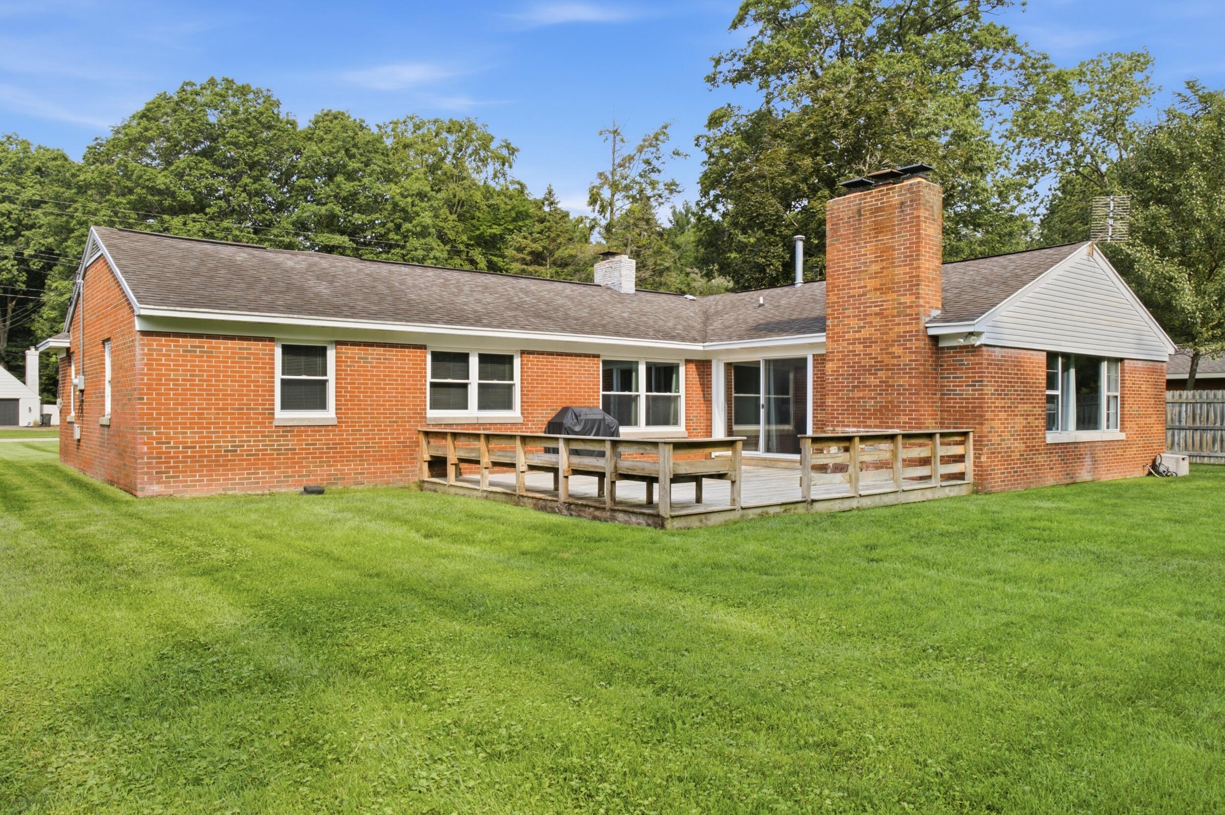 3988 Stryker Drive Norton Shores MI 49441