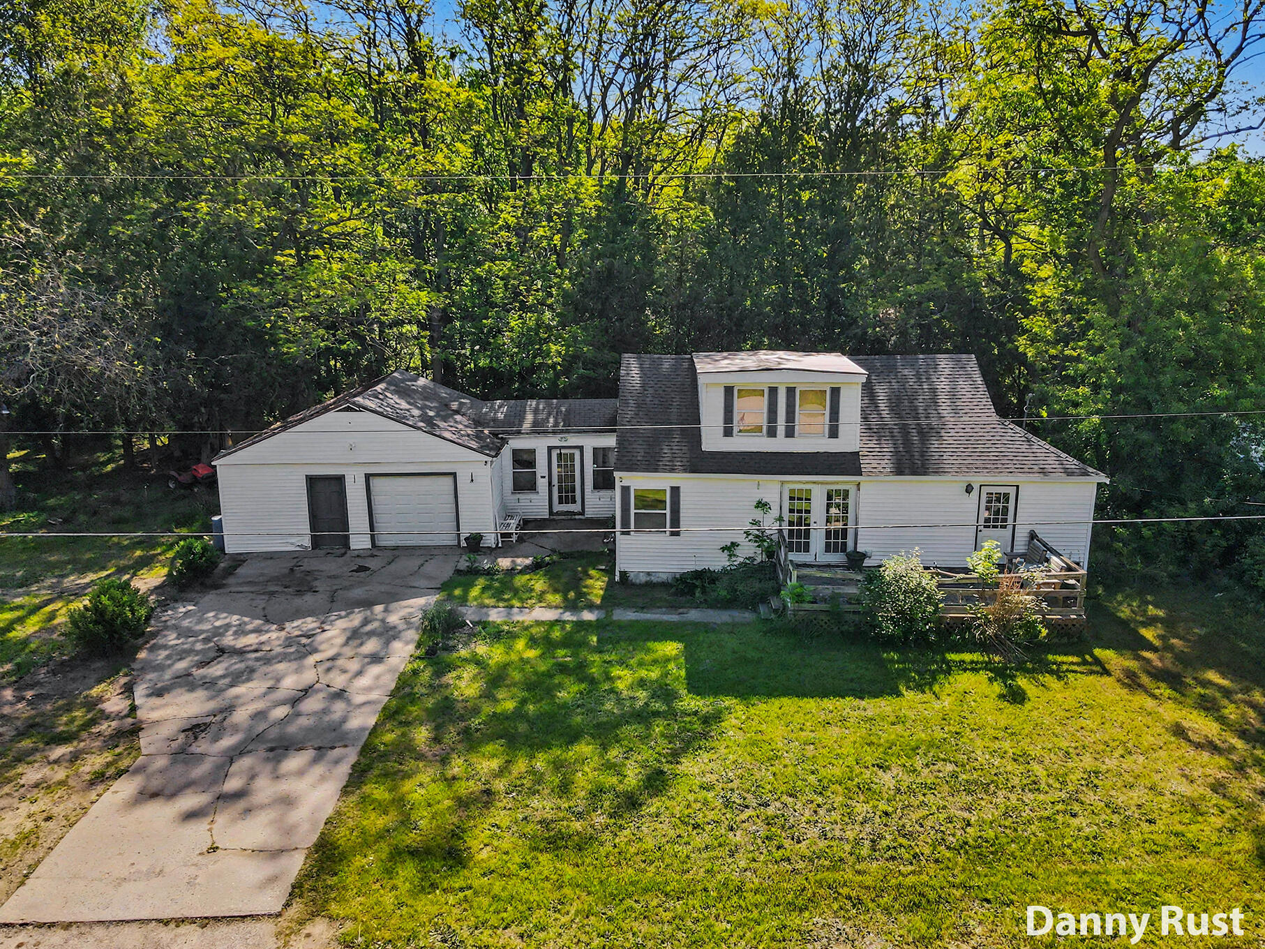 1430 Delz Drive Muskegon MI 49445