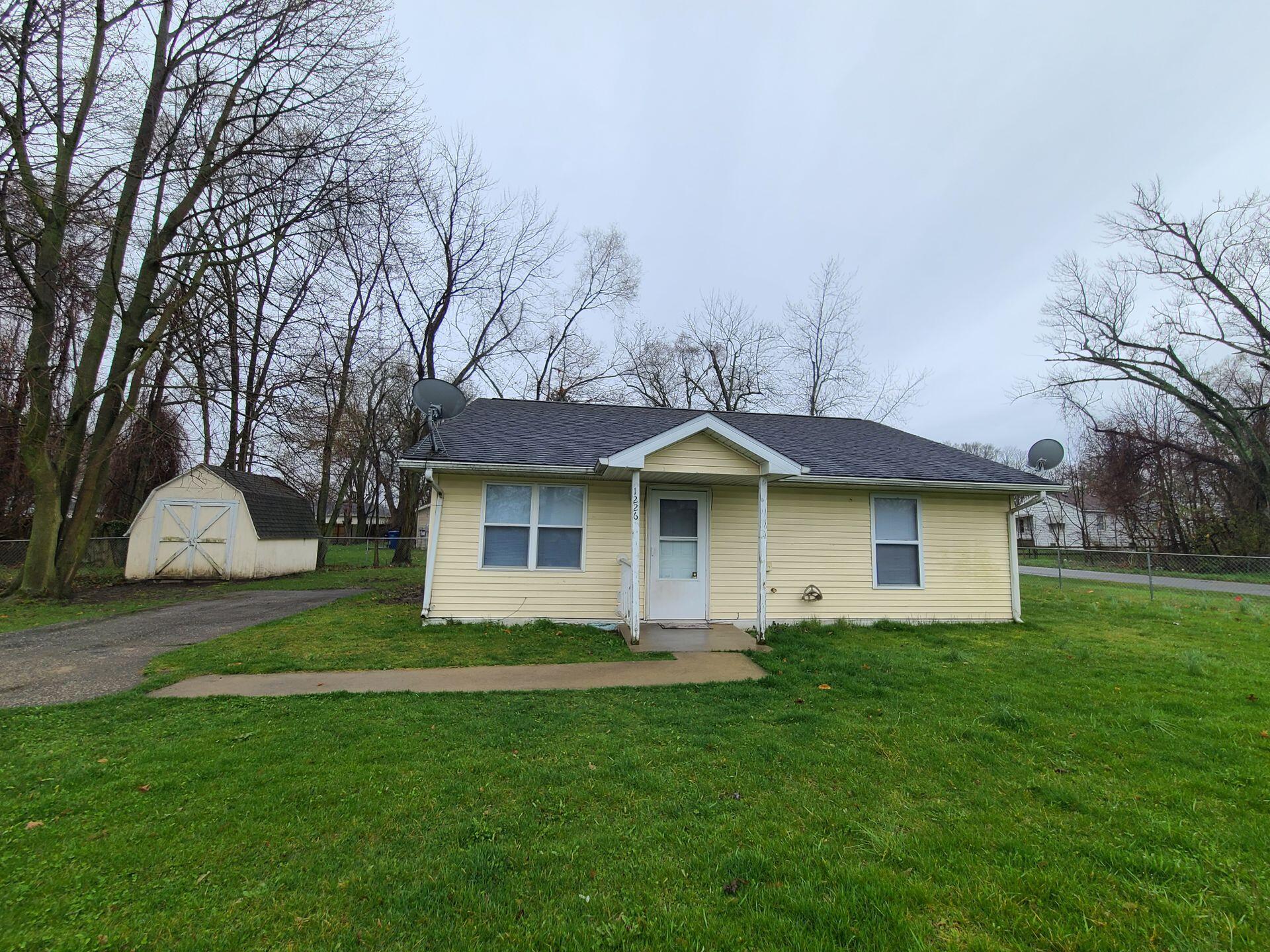 1226 Chicago Avenue Benton Harbor MI 49022