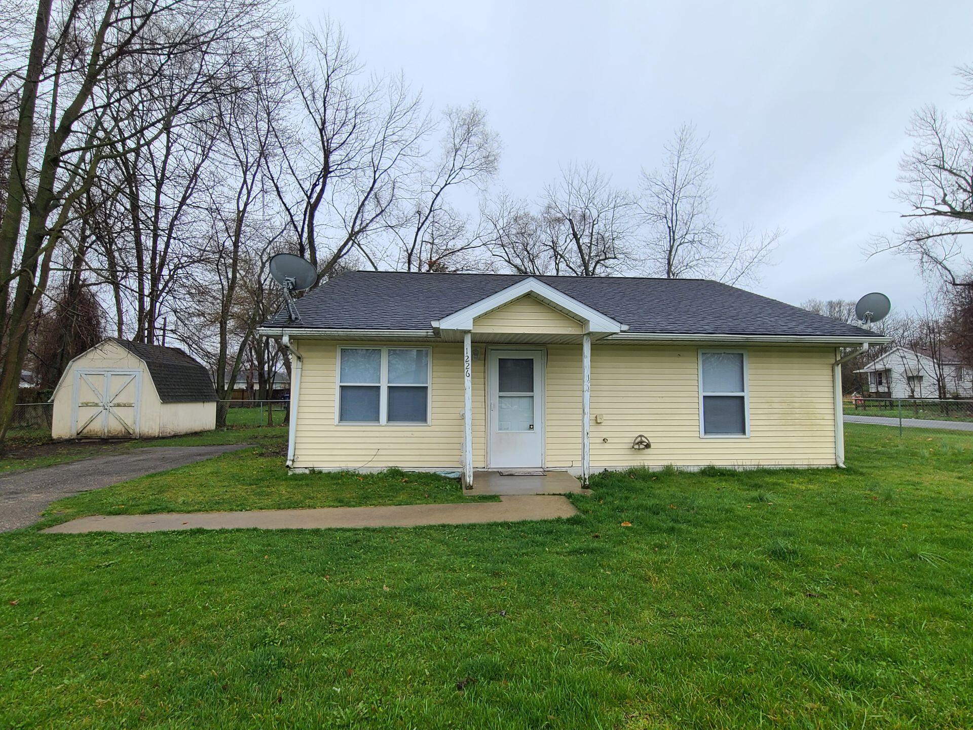 1226 Chicago Avenue Benton Harbor MI 49022