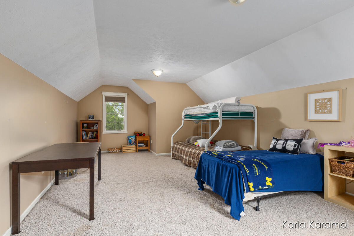 61 Greystone Court NE Rockford MI 49341