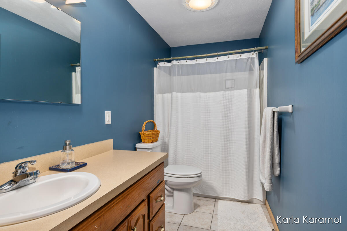 61 Greystone Court NE Rockford MI 49341