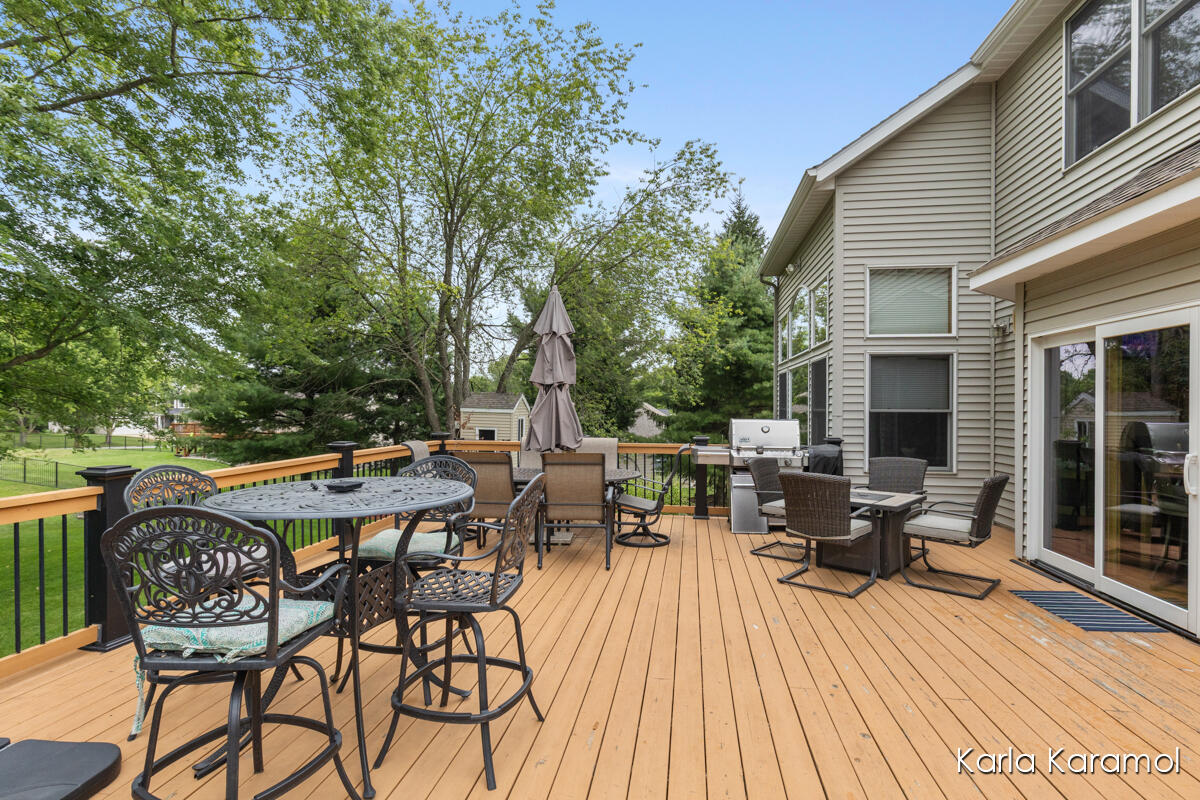 61 Greystone Court NE Rockford MI 49341