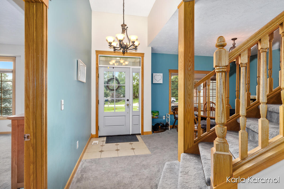 61 Greystone Court NE Rockford MI 49341