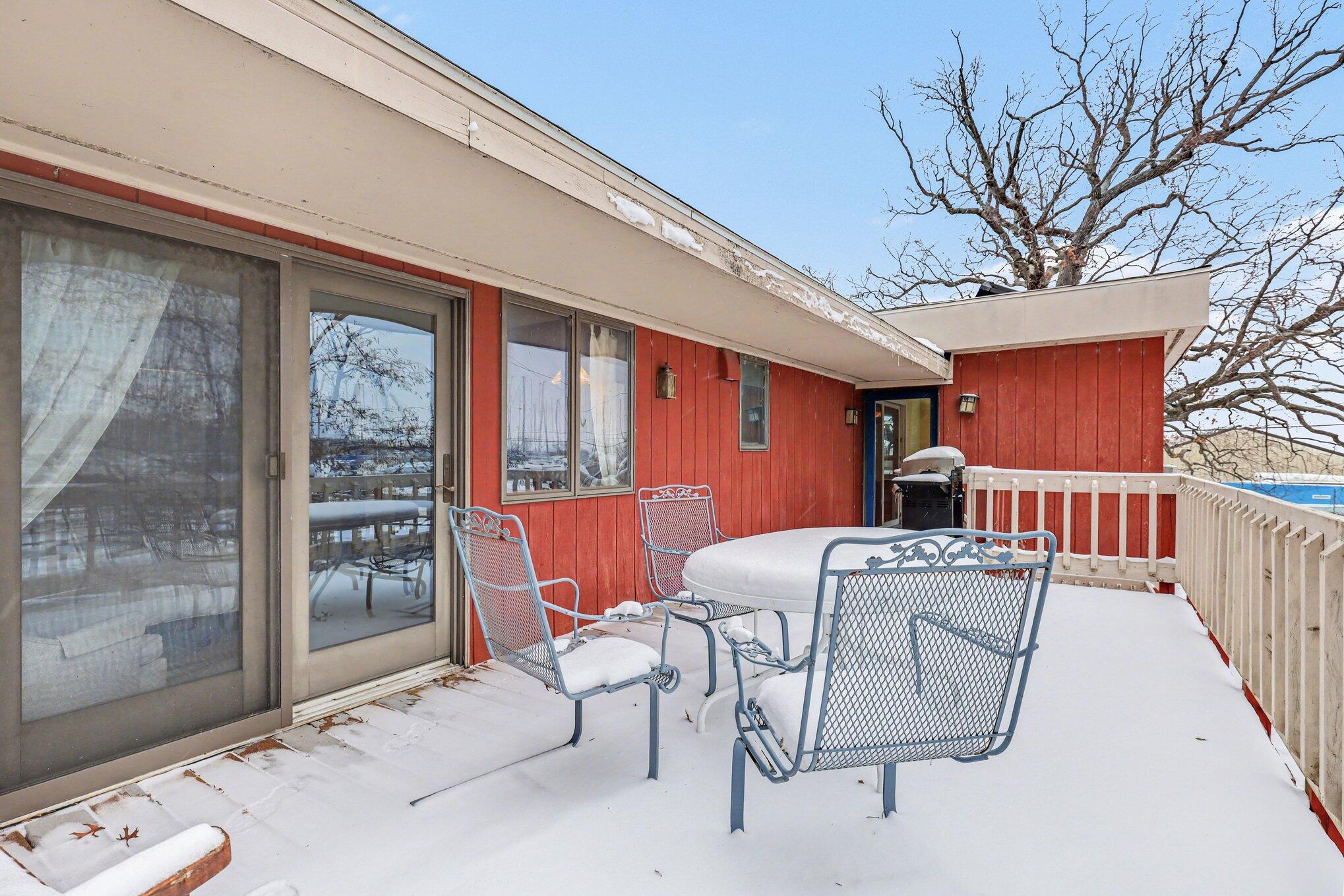 3135 Lakeshore Drive Muskegon MI 49441